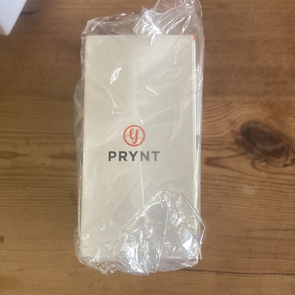 New PRYNT instant photo printer with tags. - Picture 3 of 5